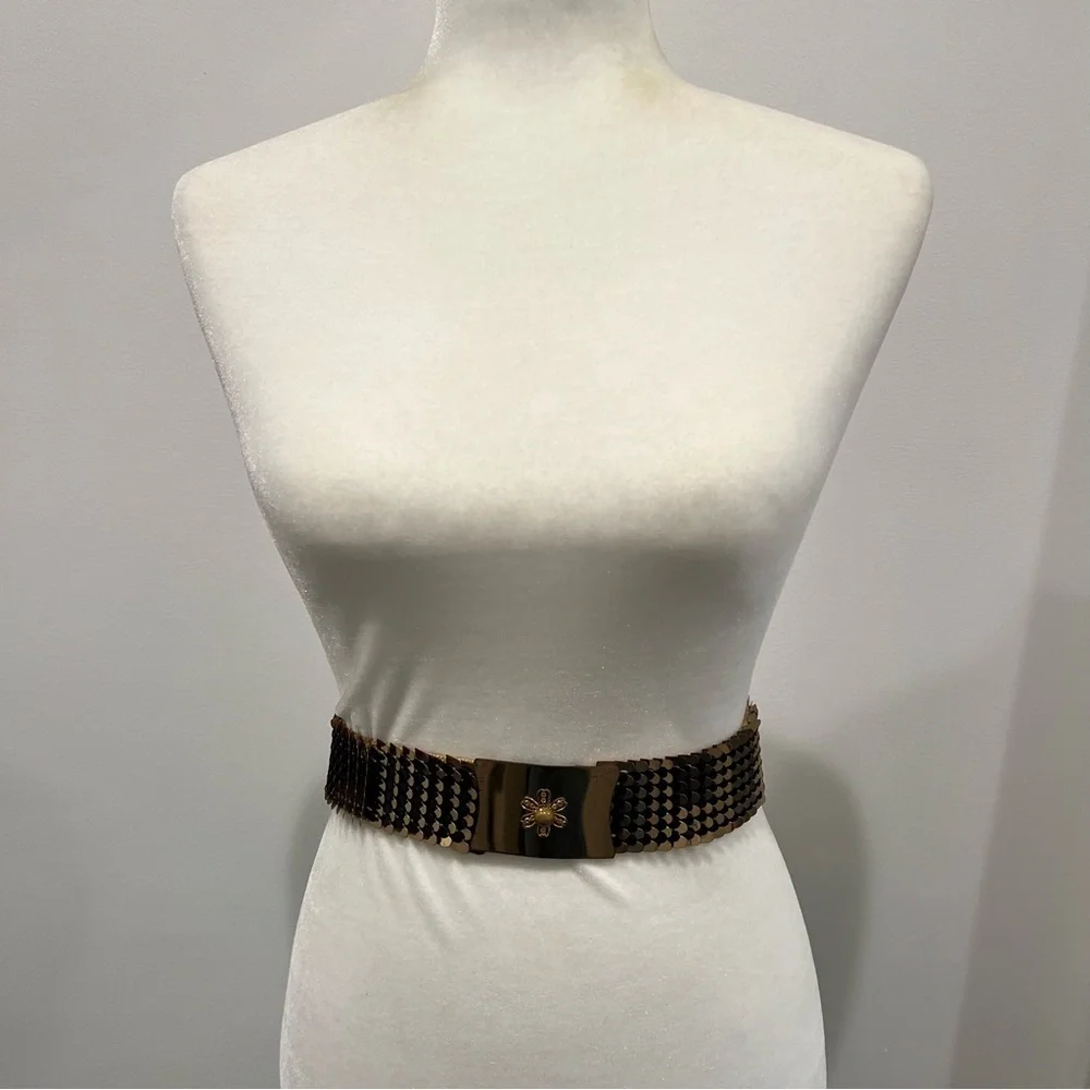 Vintage Gold Glam Black Wide Metal Stretch Belt buckle flower in center